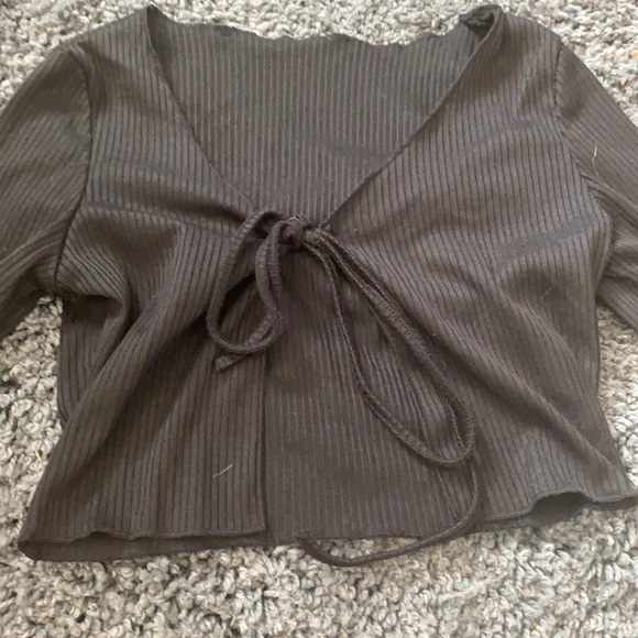 black long sleeve - Picture 1 of 2